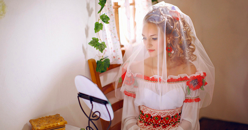 Свадебные наряды в русском стиле